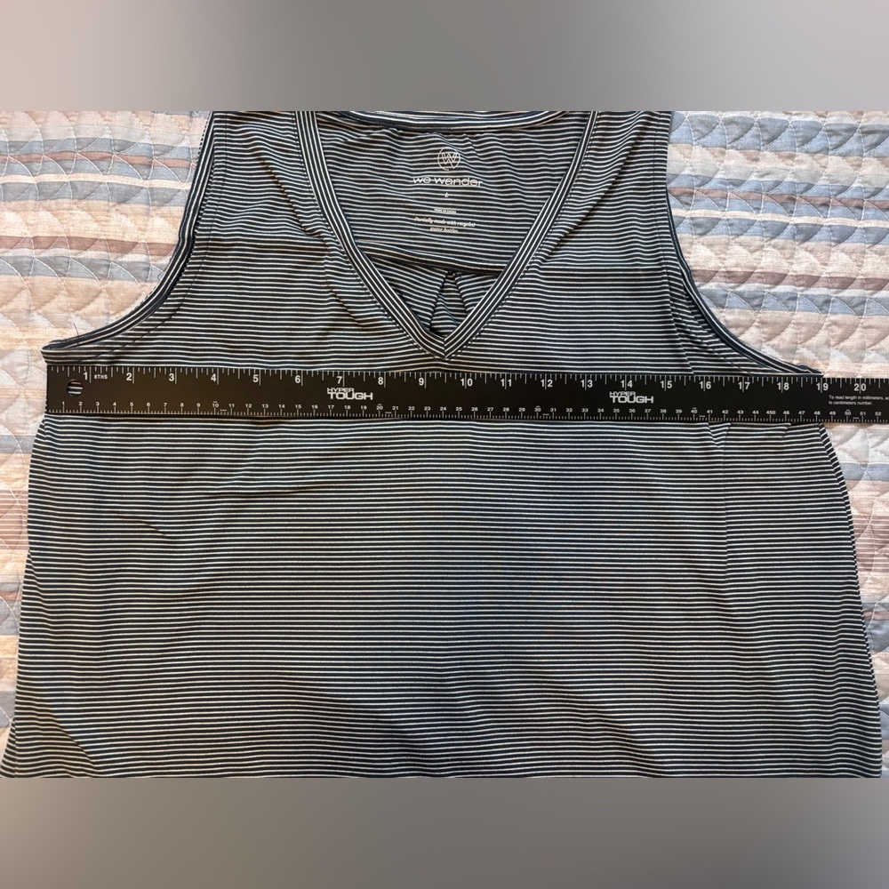 0111- We Wander Striped Tank L Blue White V Neck Flowy Sustainable Top - Picture 4 of 7